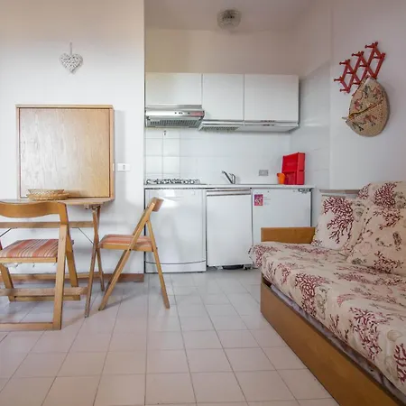 Guesthost - Coralli Near The 马里纳·迪·波迪斯科