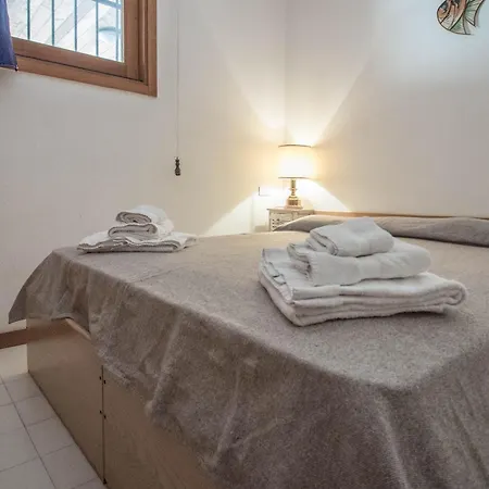Apartment Guesthost - Coralli Near The